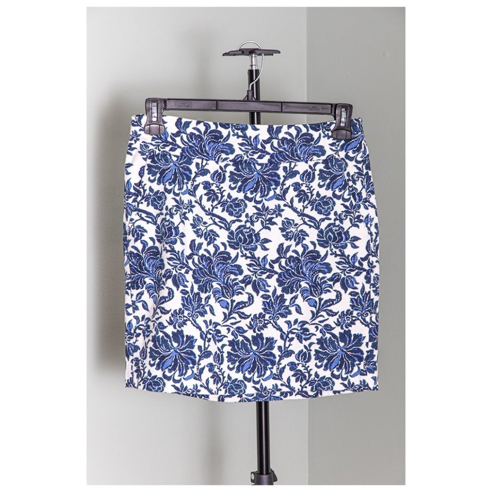 Ann Taylor - Floral Mini Skirt